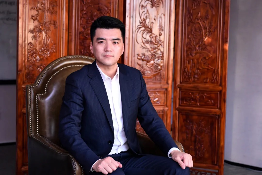 董事长.jpeg 董事长.jpeg